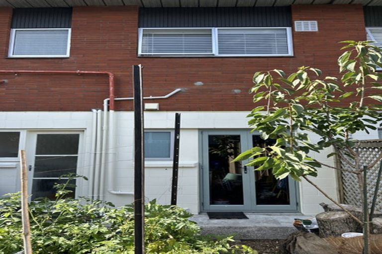 Photo of property in 3/5 Waipa Street, Birkenhead, Auckland, 0626