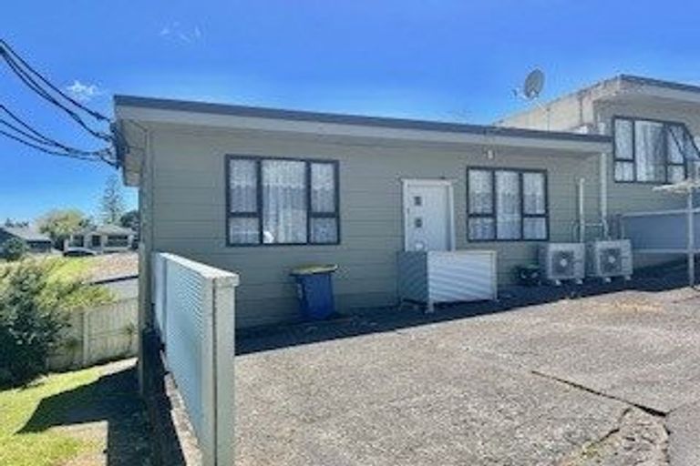 Photo of property in 53a Pleasant Road, Glen Eden, Auckland, 0602