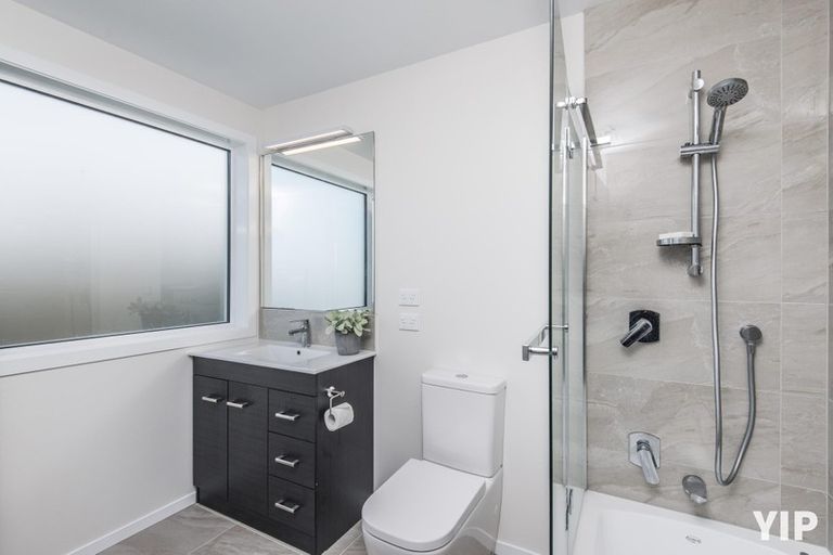 Photo of property in 8 Cessna Way, Newlands, Wellington, 6037