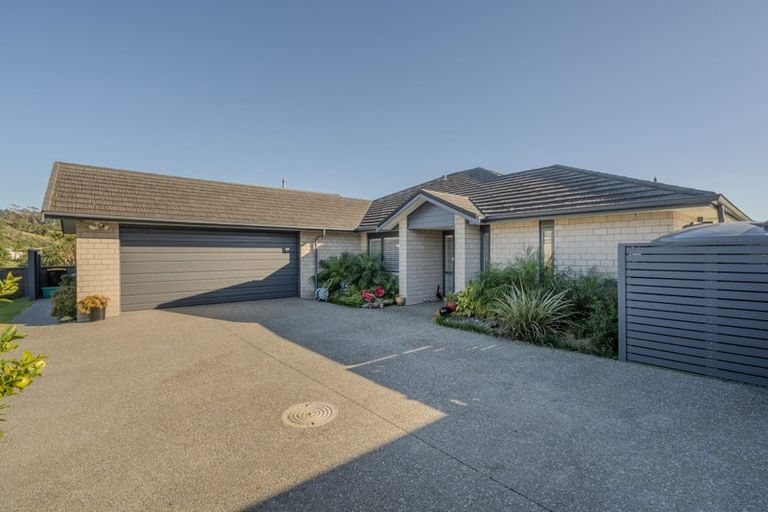 Photo of property in 14 Motukorure Parade, Cooks Beach, Whitianga, 3591