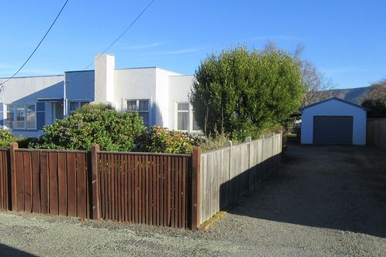Photo of property in 19 Coronation Street, Waimate, 7924