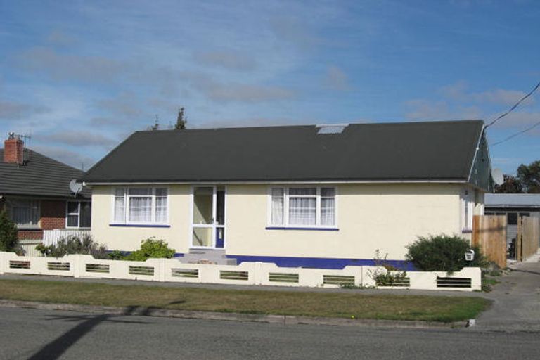 Photo of property in 14 Rugby Street, Waimate, 7924