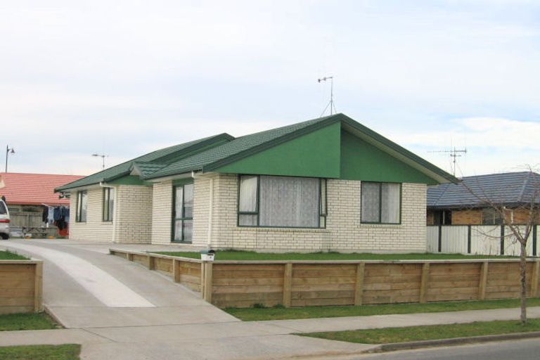 Photo of property in 3 Rochester Place, Nawton, Hamilton, 3200