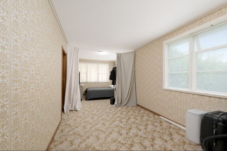 Photo of property in 13 Waione Avenue, Te Atatu Peninsula, Auckland, 0610