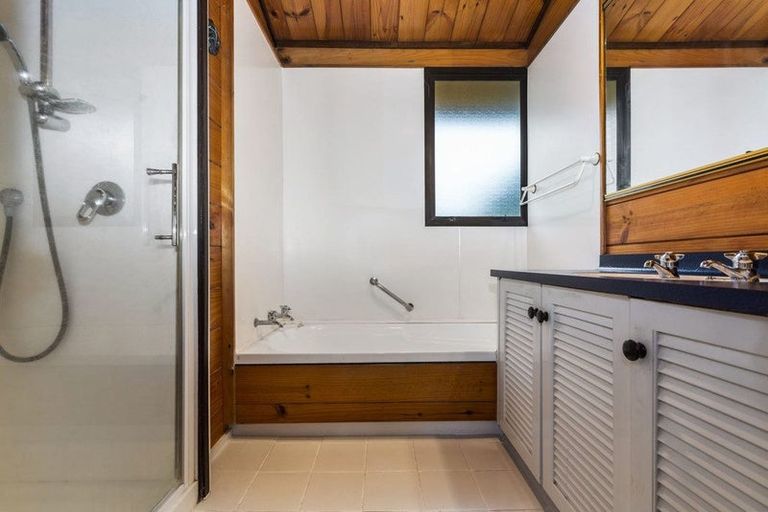 Photo of property in 19 Buchanan Place, Sunnybrook, Rotorua, 3015