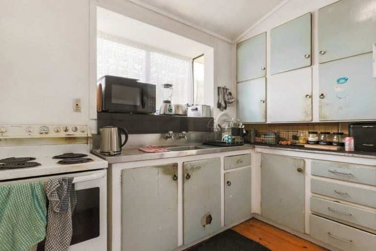 Photo of property in 11 Parker Crescent, Otara, Auckland, 2023