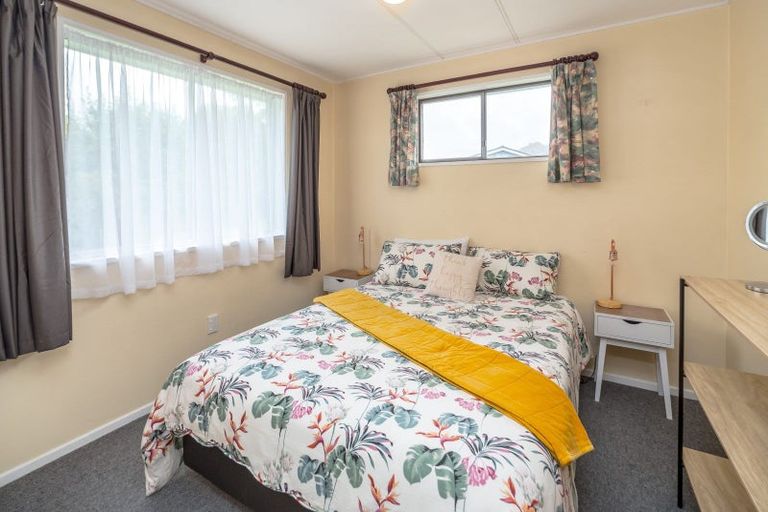 Photo of property in 13 Farrier Grove, Featherston, 5710