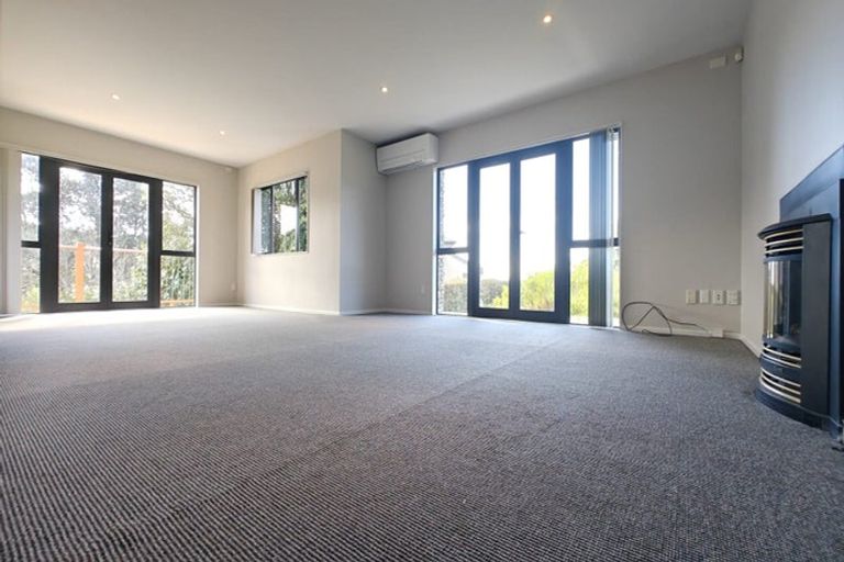 Photo of property in 1 Glenreagh Place, Torbay, Auckland, 0630