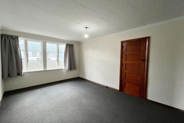 Photo of property in 345 Riccarton Road, Upper Riccarton, Christchurch, 8041