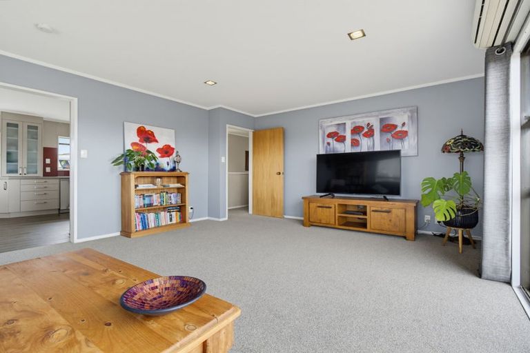 Photo of property in 1 Te Ana Place, Lynmore, Rotorua, 3010