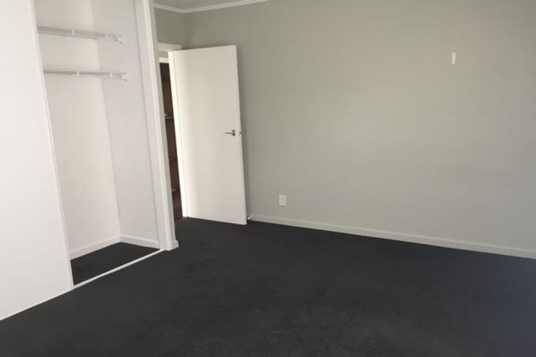 Photo of property in 281 Don Buck Road, Massey, Auckland, 0614