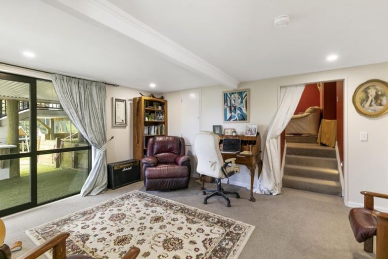 Photo of property in 23 Meadowbank Drive, Belmont, Lower Hutt, 5010