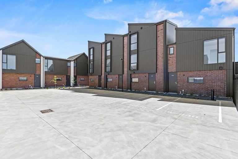 Photo of property in 1/226 Blenheim Road, Riccarton, Christchurch, 8041