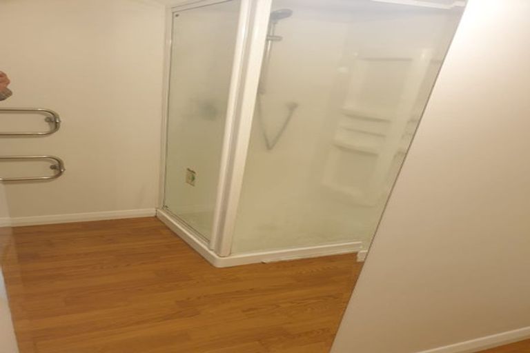 Photo of property in 2 Norna Crescent, Kelburn, Wellington, 6012