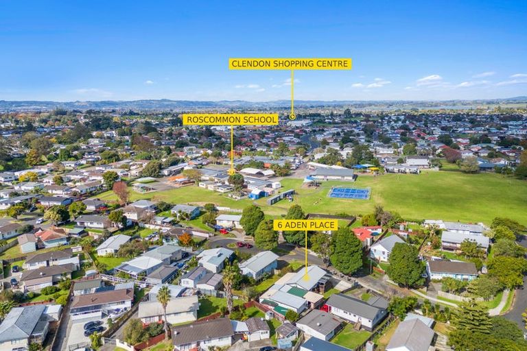 Photo of property in 6 Aden Place, Clendon Park, Auckland, 2103