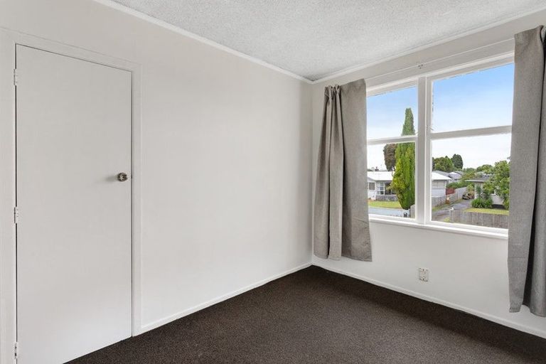 Photo of property in 32 Eastburn Street, Papakura, 2110