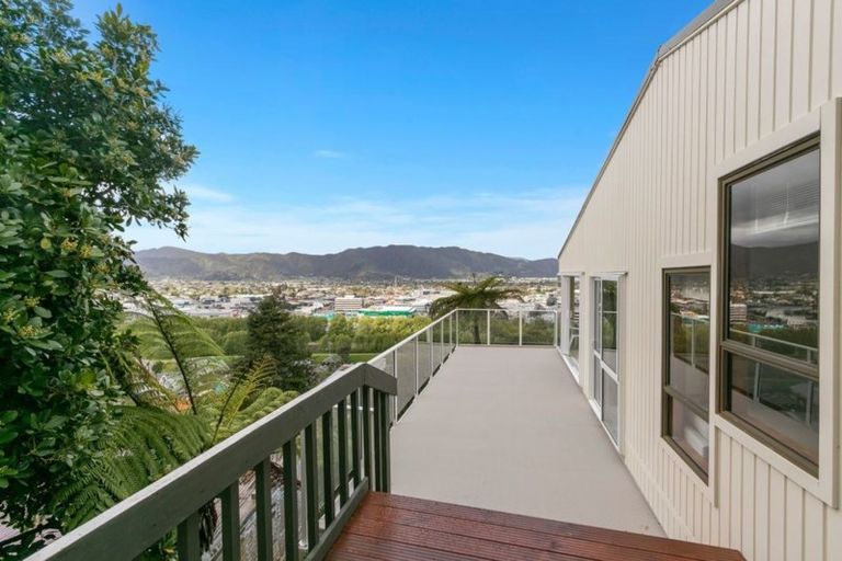 Photo of property in 12c City View Grove, Harbour View, Lower Hutt, 5010