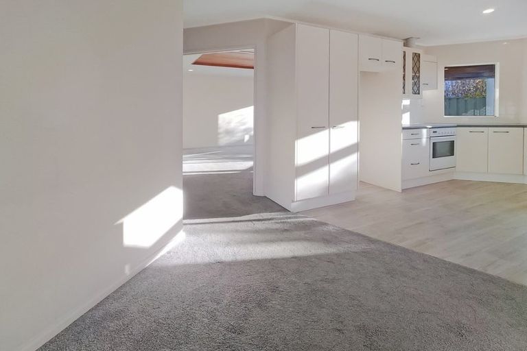 Photo of property in 11b Cheval Place, Taradale, Napier, 4112