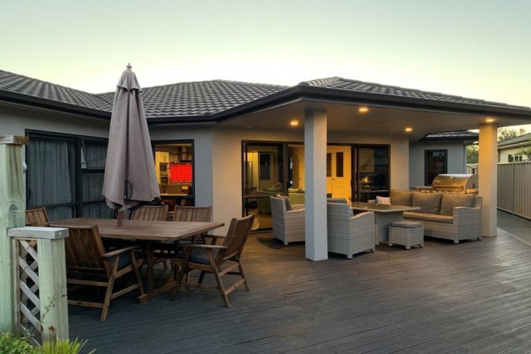 Photo of property in 19 Tasman Drive, Poraiti, Napier, 4112