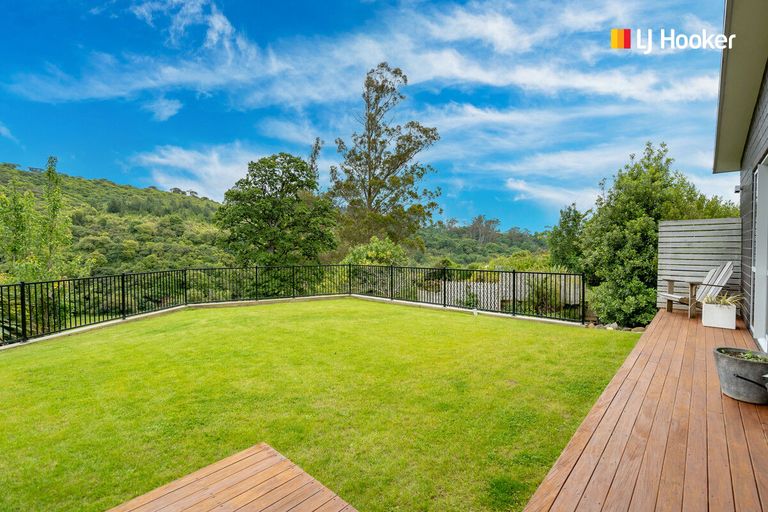 Photo of property in 25 Sretlaw Place, Brockville, Dunedin, 9011