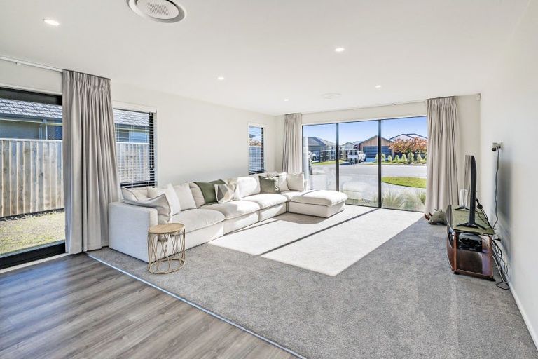 Photo of property in 12 Cedric Place, Darfield, 7510