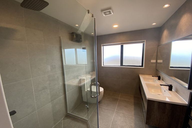 Photo of property in 26 Bine Crescent, Orewa, 0931