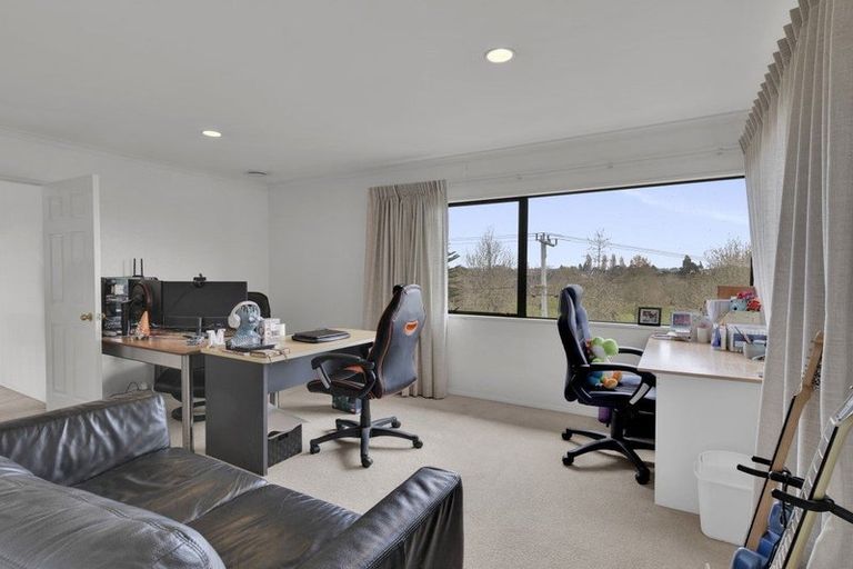 Photo of property in 17 Tiffiney Place, Chartwell, Hamilton, 3210