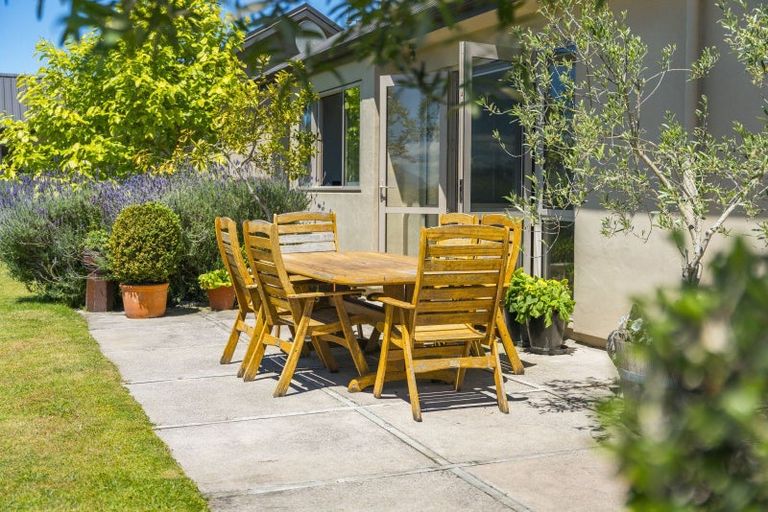 Photo of property in 40 Glenlochy Rise, Acacia Bay, Taupo, 3385