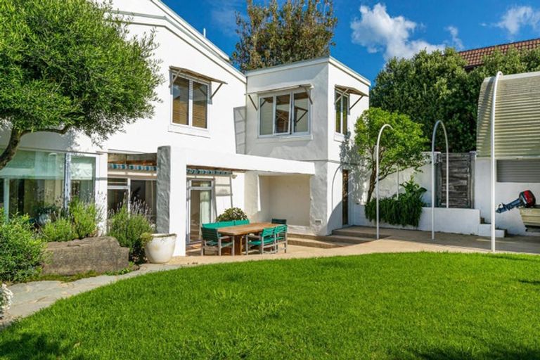 Photo of property in 47 Rothesay Bay Road, Rothesay Bay, Auckland, 0630
