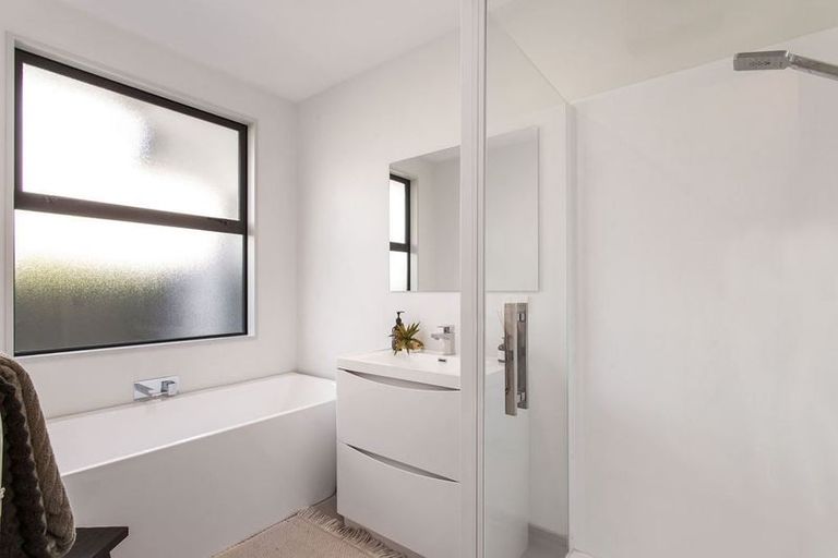 Photo of property in 30a Wayside Avenue, Burnside, Christchurch, 8053