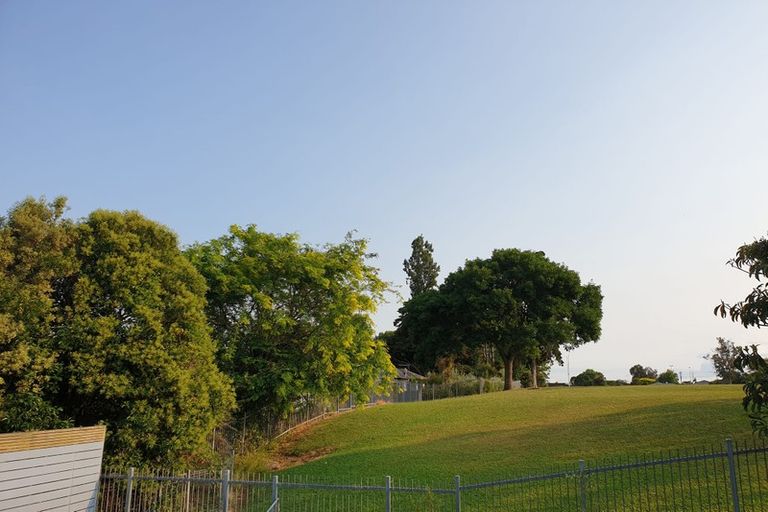 Photo of property in 1/35 St Leonards Road, Kelston, Auckland, 0602