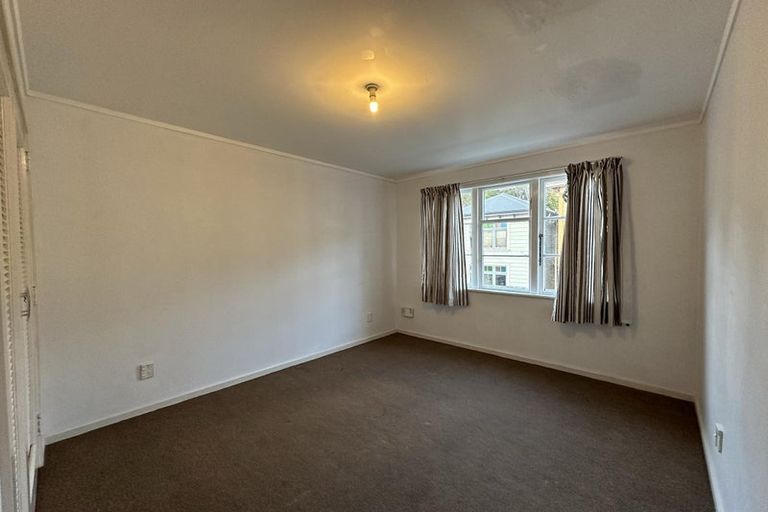 Photo of property in 142 Aro Street, Aro Valley, Wellington, 6021