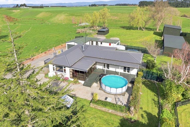 Photo of property in 2139 State Highway 3, Sanson, Palmerston North, 4479