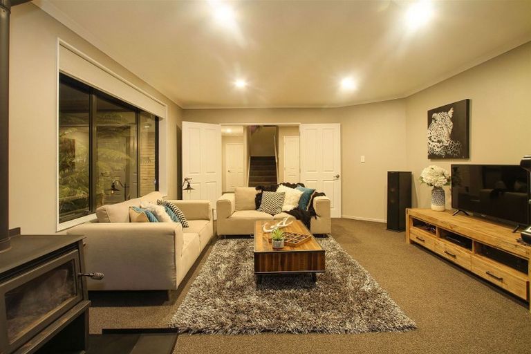 Photo of property in 25 Cape Vista Crescent, Pukekohe, 2120