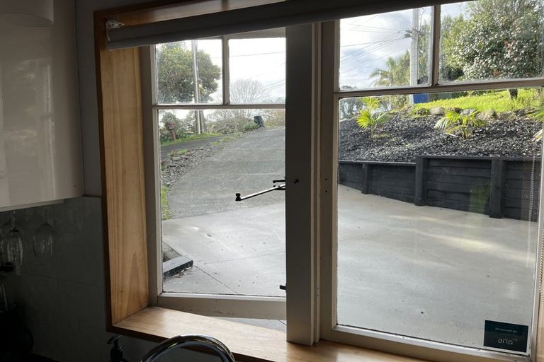 Photo of property in 890 Beach Road, Waiake, Auckland, 0630