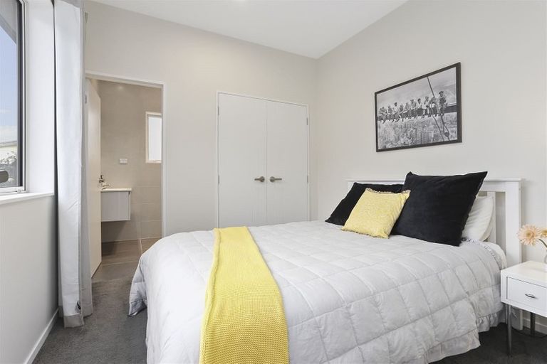 Photo of property in 12 Kahika Grove, Huapai, Kumeu, 0810