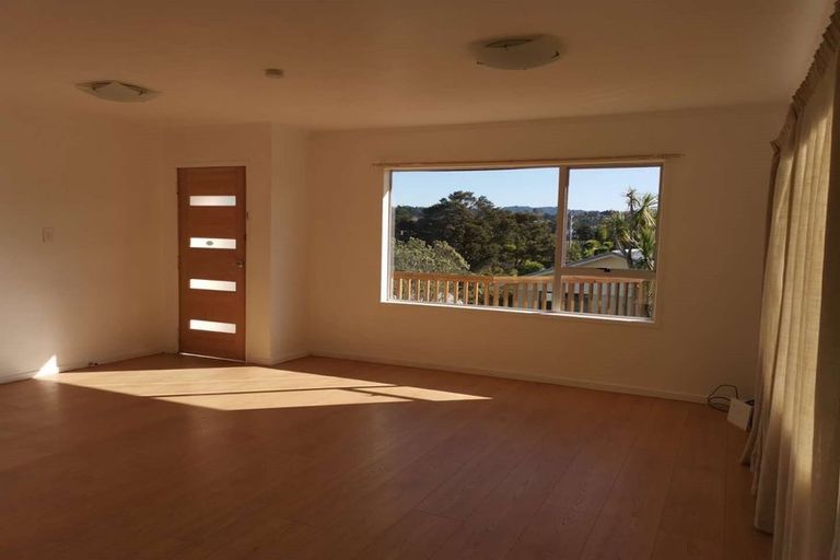 Photo of property in 1/95c Captain Scott Road, Glen Eden, Auckland, 0602