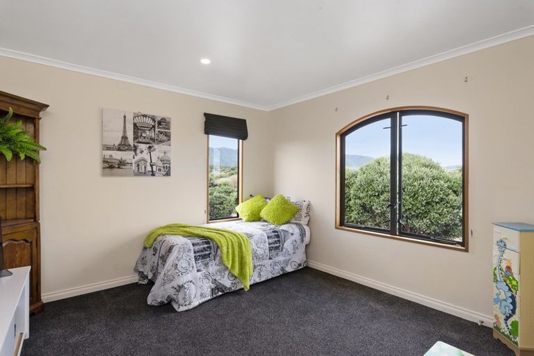 Photo of property in 184 Paetawa Road, Peka Peka, Waikanae, 5391