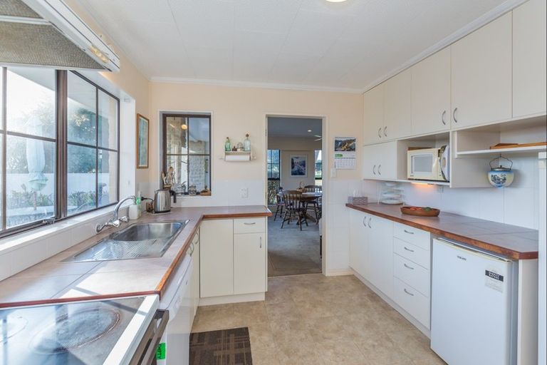 Photo of property in 7 Rangitane Grove, Waitarere Beach, Levin, 5510