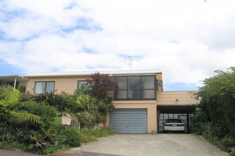 Photo of property in 14 The Crescent, Waihi Beach, 3611