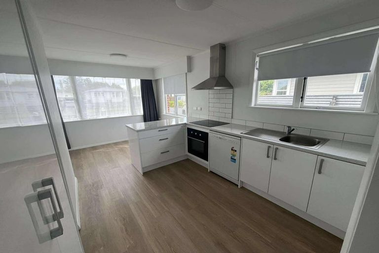 Photo of property in 30 Pembroke Street, Highbury, Palmerston North, 4412