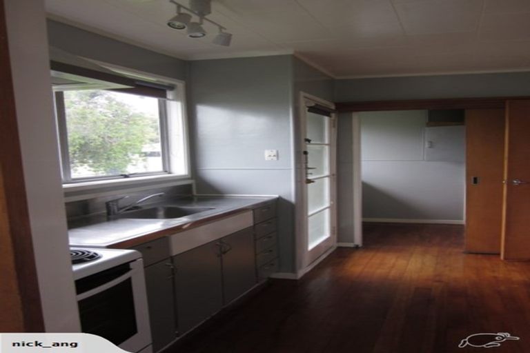 Photo of property in 5 Nan Place, Pakuranga Heights, Auckland, 2010