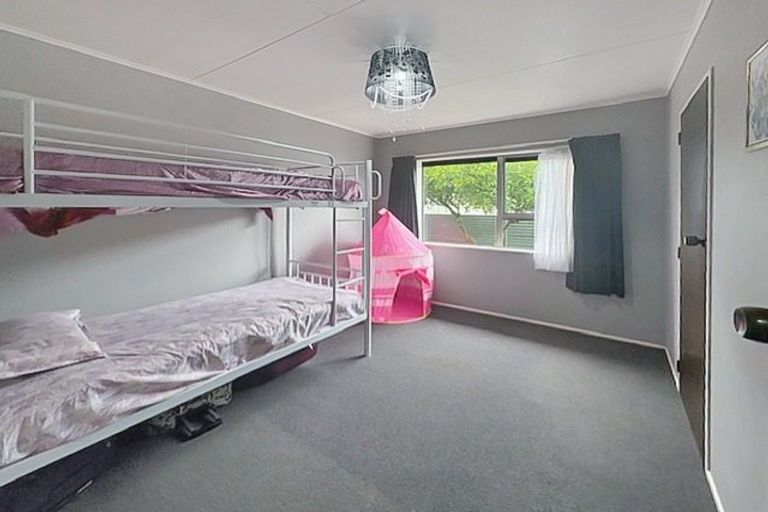 Photo of property in 43 Normanby Street, Woodville, 4920