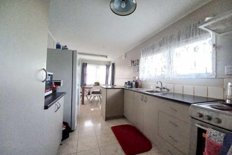 Photo of property in 8 Tiari Place, Mangere East, Auckland, 2024