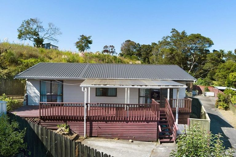 Photo of property in 1/76 Chilcott Road, Henderson, Auckland, 0612