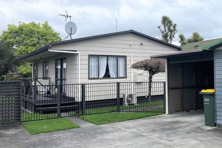 Photo of property in 12a Braid Road, St Andrews, Hamilton, 3200