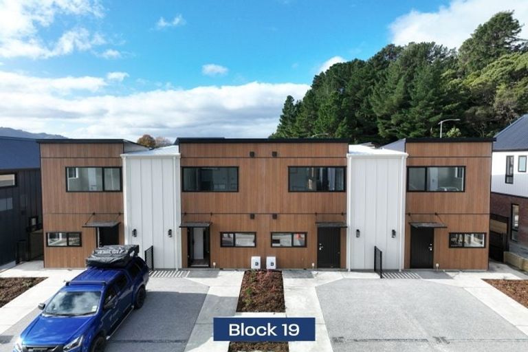 Photo of property in 8 Doug Jensen Street, Wallaceville, Upper Hutt, 5018