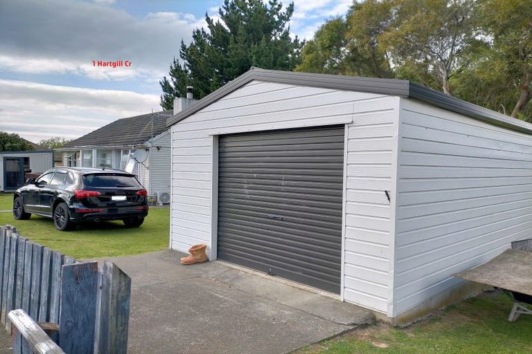 Photo of property in 1 Hartgill Crescent, Dannevirke, 4930