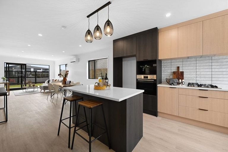 Photo of property in 7 Overton Street, Rototuna North, 3210