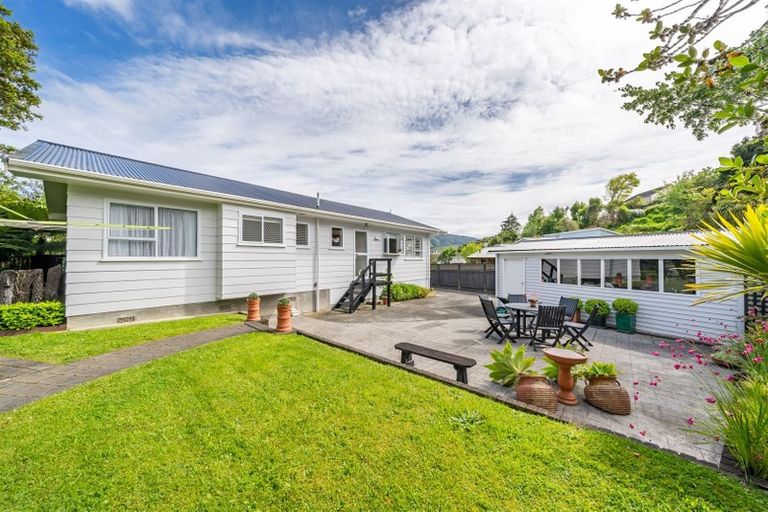 Photo of property in 89 Field Street, Silverstream, Upper Hutt, 5019